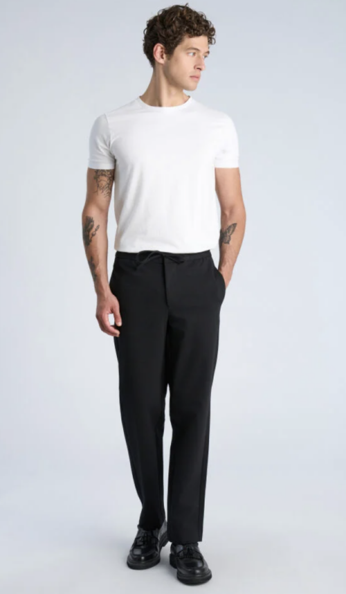 Superflex relaxed fit pants black
