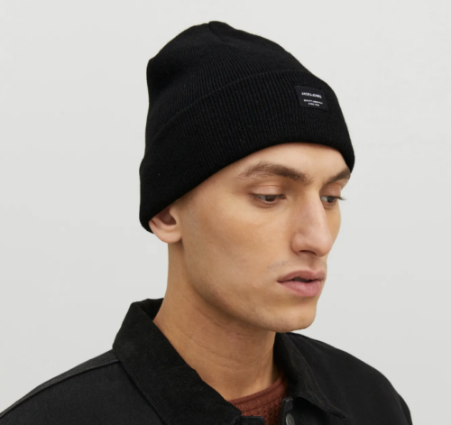 JACDNA BEANIE BLACK